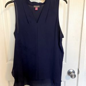 Vince Camuto, medium